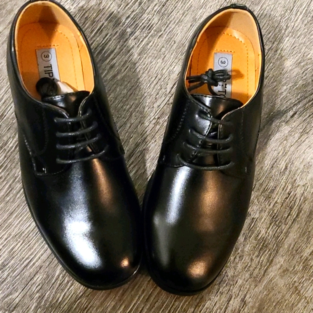 NWT Tip Top boys dress shoes